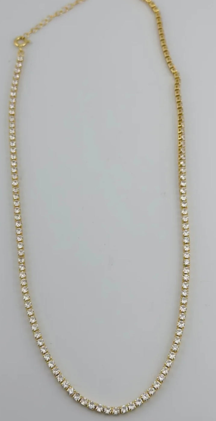 Sparkle in your Eye Rhinestone Necklace