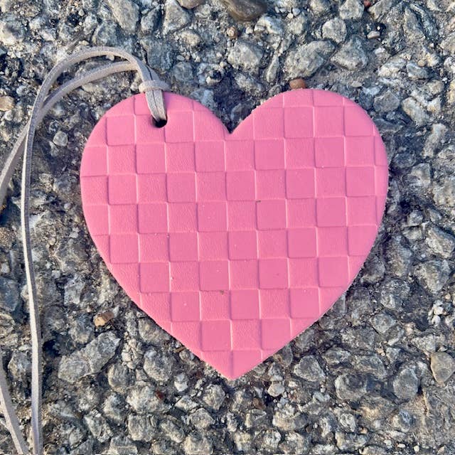 Checkered Heart Air Flair