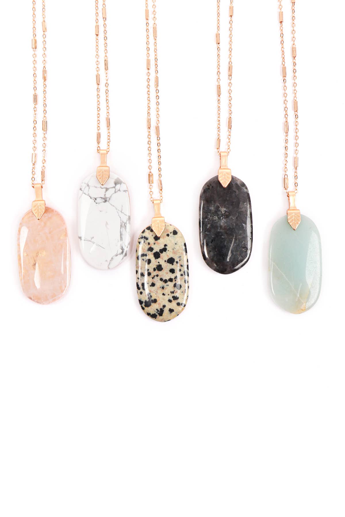 Fastened Natural Oval Stone Pendant Necklace